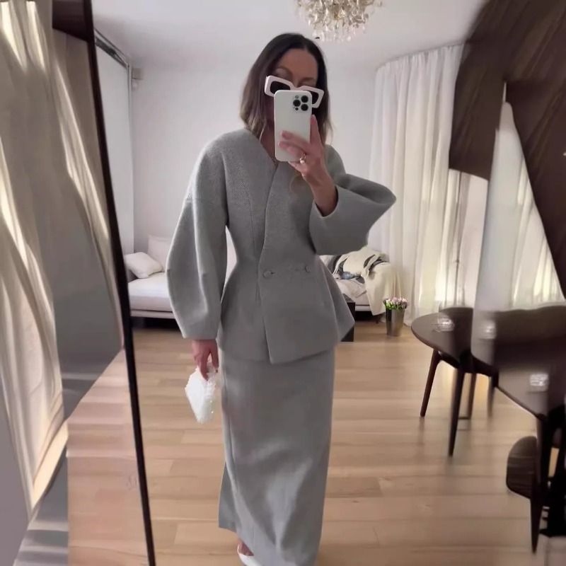 طقم نسائي من قطعتين أنيق يتكون - مراجعة Women Formal Wear For Meeting وسعره